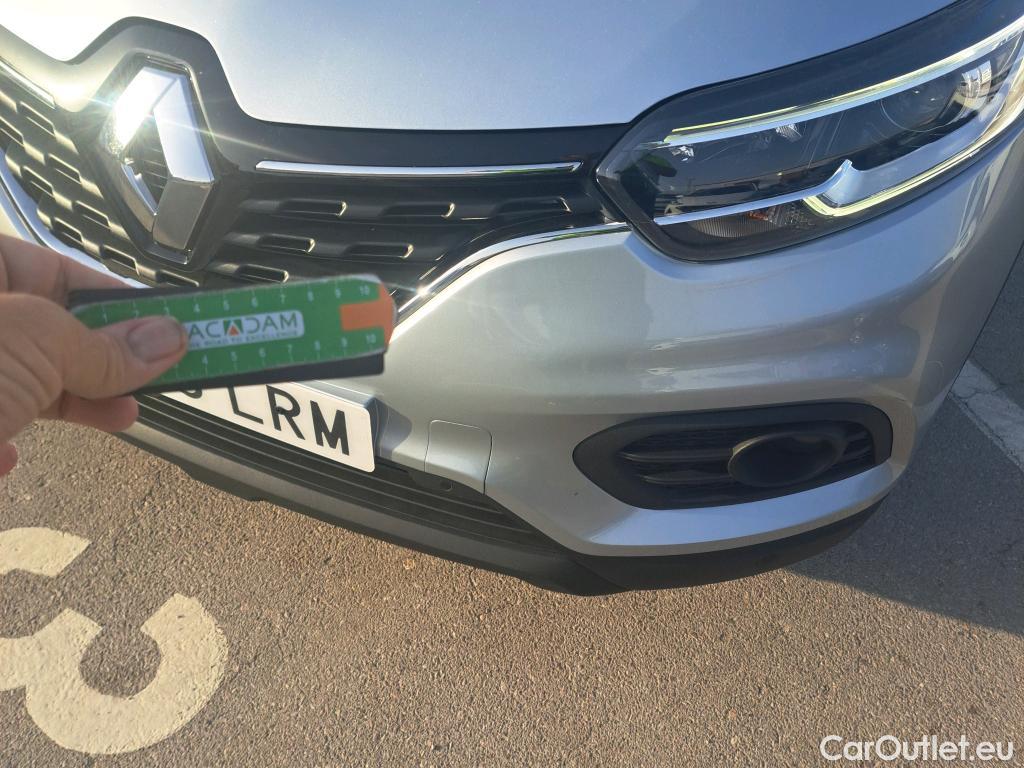  Renault  Kadjar RENAULT  / 2019 / 5P / crossover Limited GPF TCe 103kW (140CV)(SP) #10