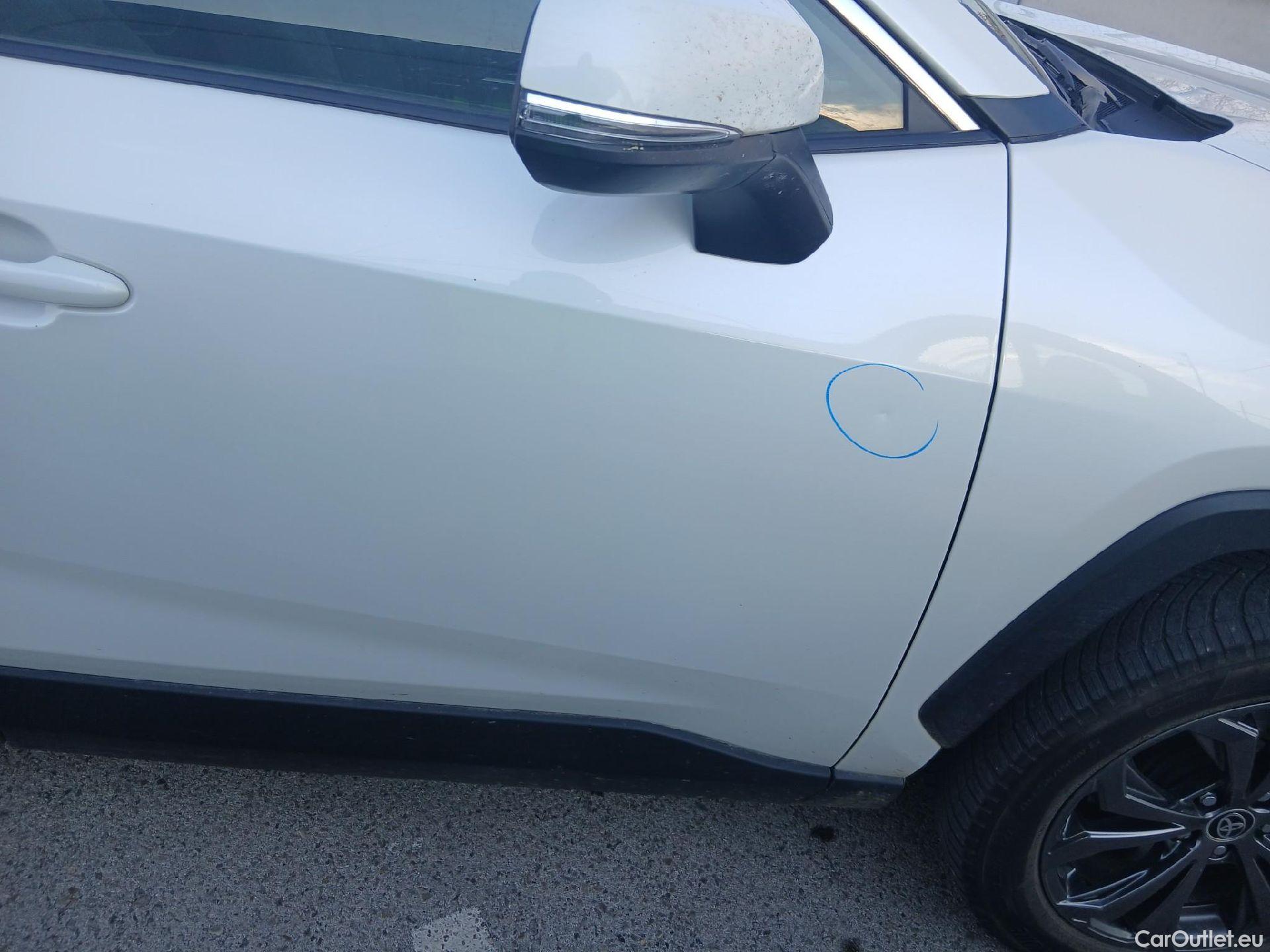  Toyota  RAV4 TOYOTA  / 2018 / 5P / todoterreno 2.5l 220H Advance 4WD #23