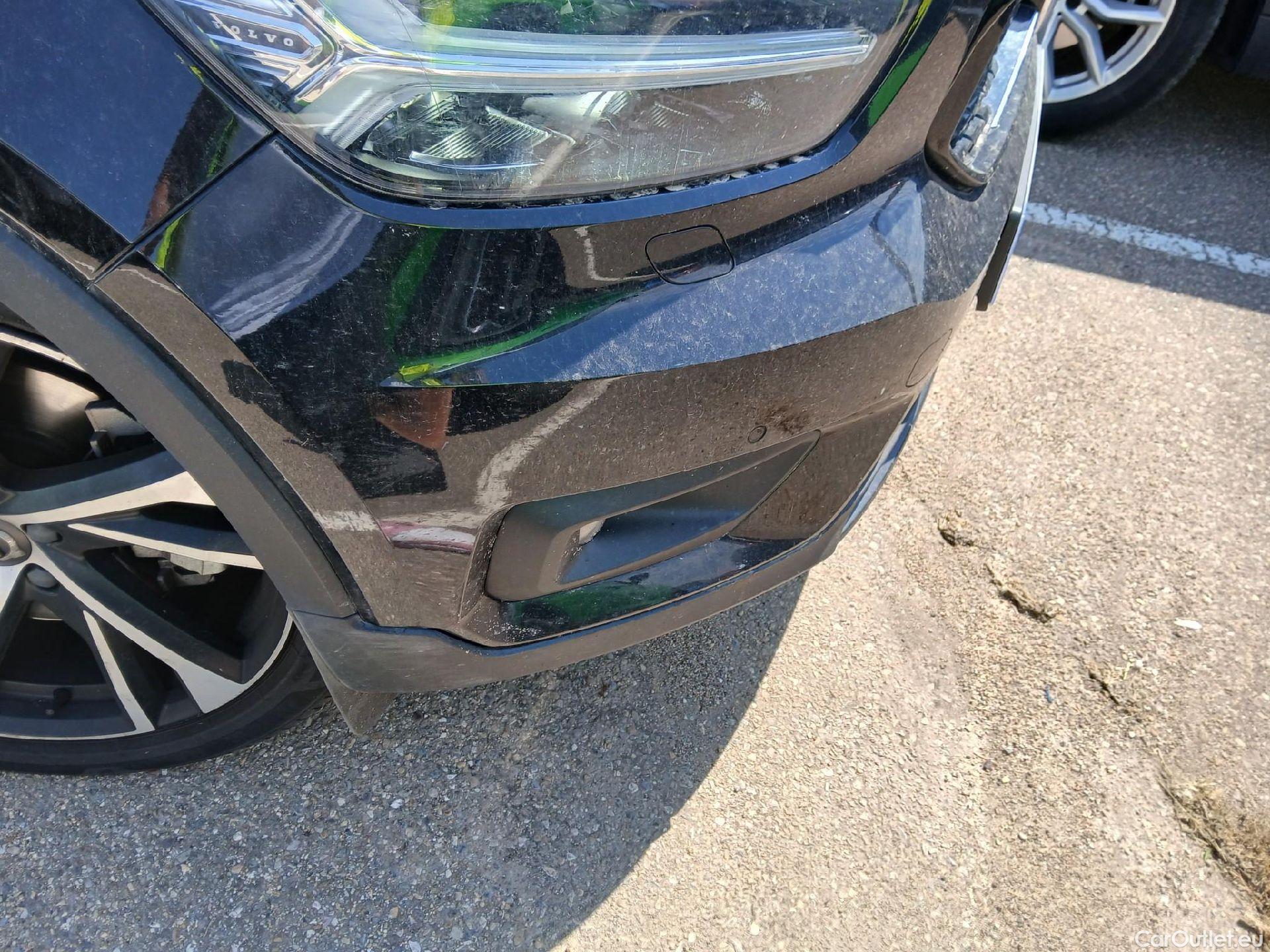  Volvo  XC 40 VOLVO XC40 / 2017 / 5P / todoterreno 1.5 T5 Twin Recharge R-Design Auto #3