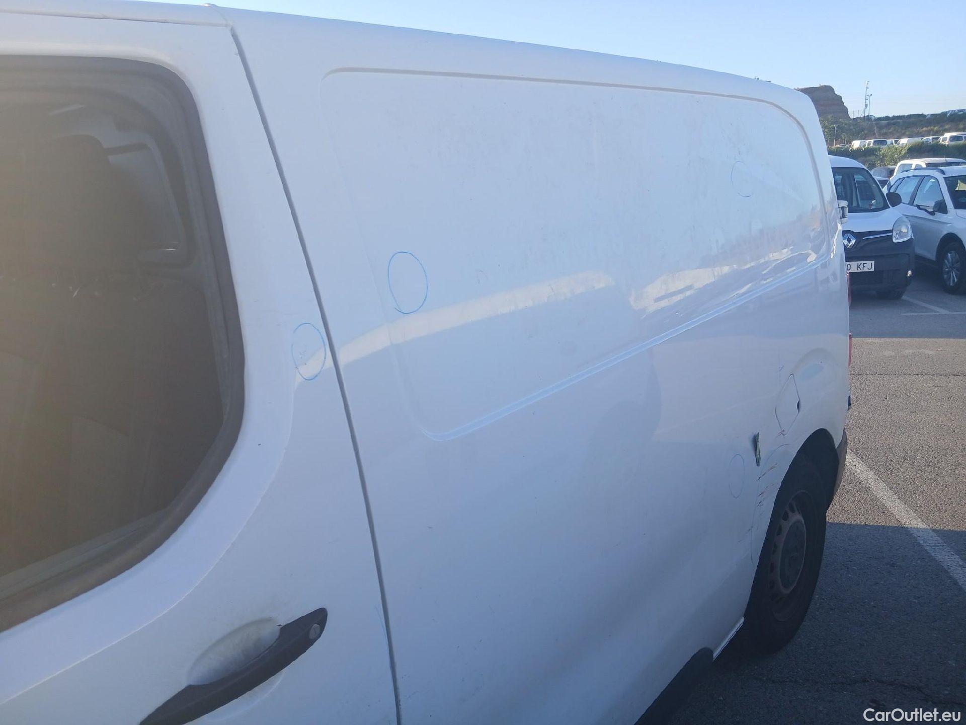  Opel  Vivaro OPEL  / 2019 / 4P / furgón 1.5 Diésel 74kW (100CV) M Std Express (AC) #15
