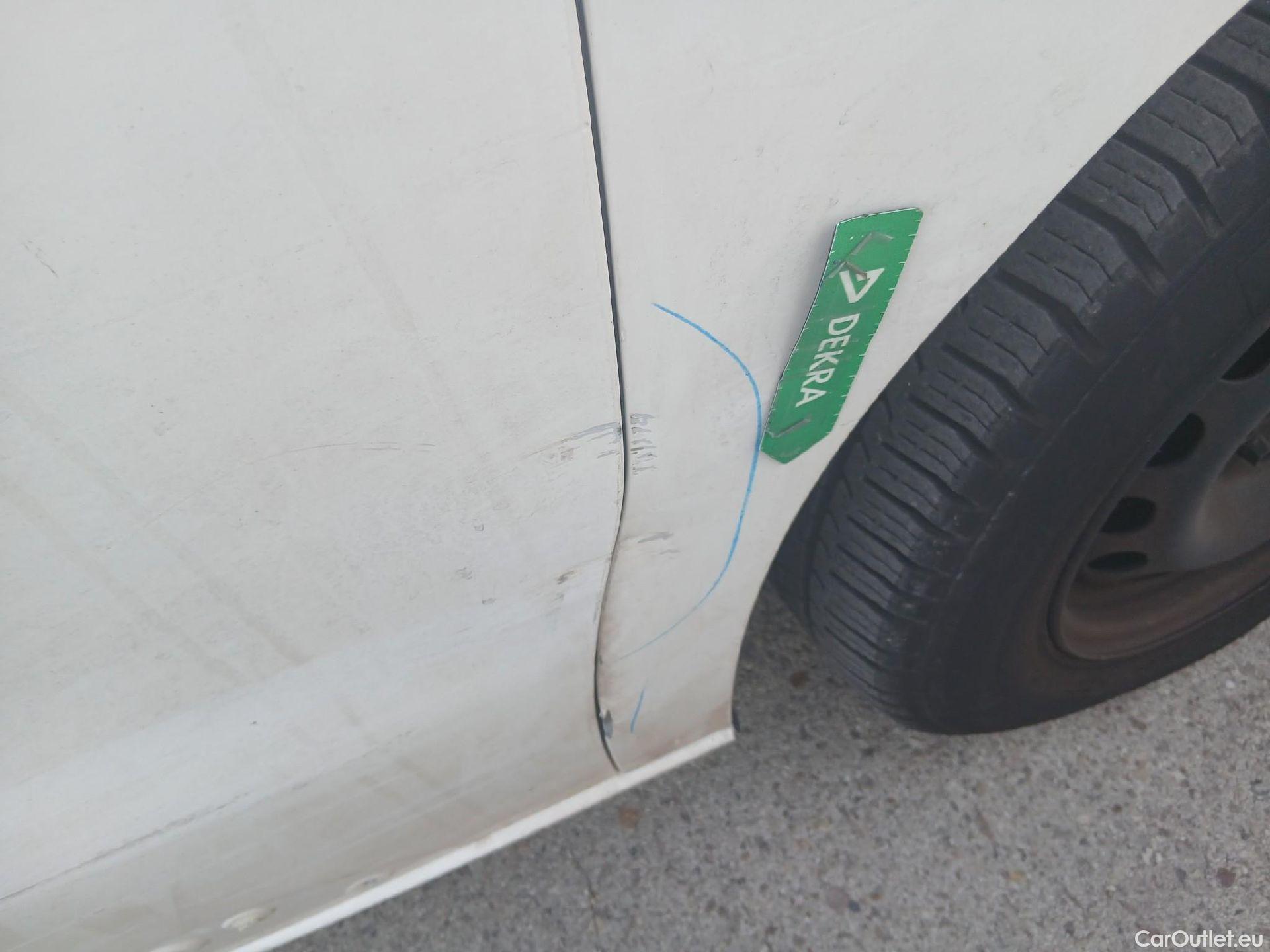  Opel  Vivaro OPEL  / 2019 / 4P / furgón 1.5 Diésel 74kW (100CV) M Std Express (AC) #41
