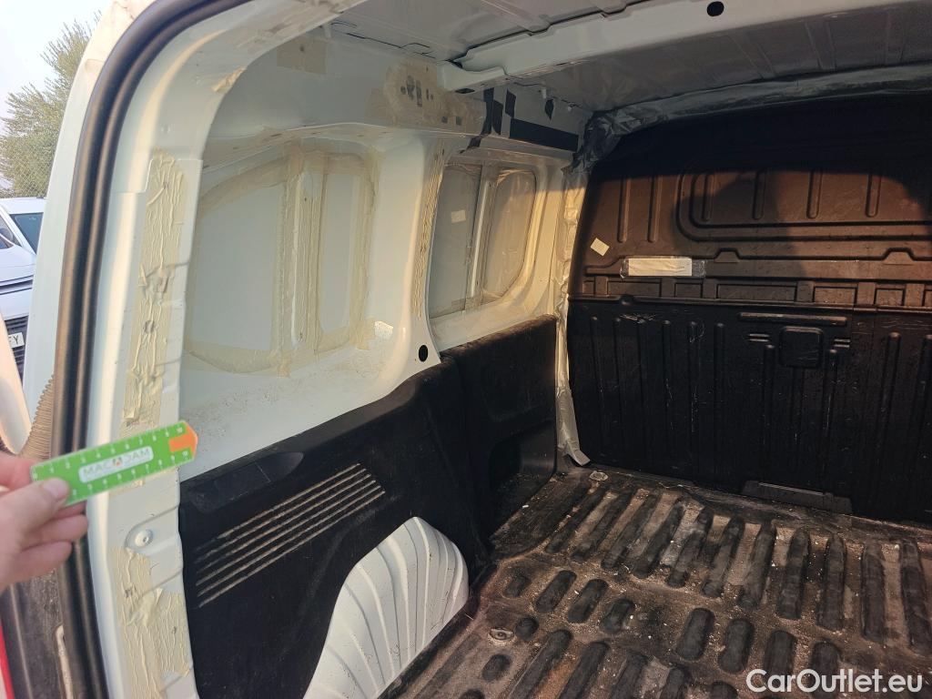 Citroen  Berlingo CITROEN  / 2018 / 3P / furgón derivado de turismo Talla M BlueHDi 75 CONTROL #19