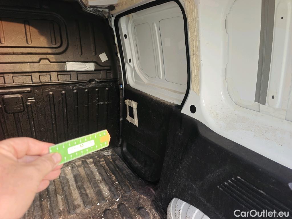  Citroen  Berlingo CITROEN  / 2018 / 3P / furgón derivado de turismo Talla M BlueHDi 75 CONTROL #29