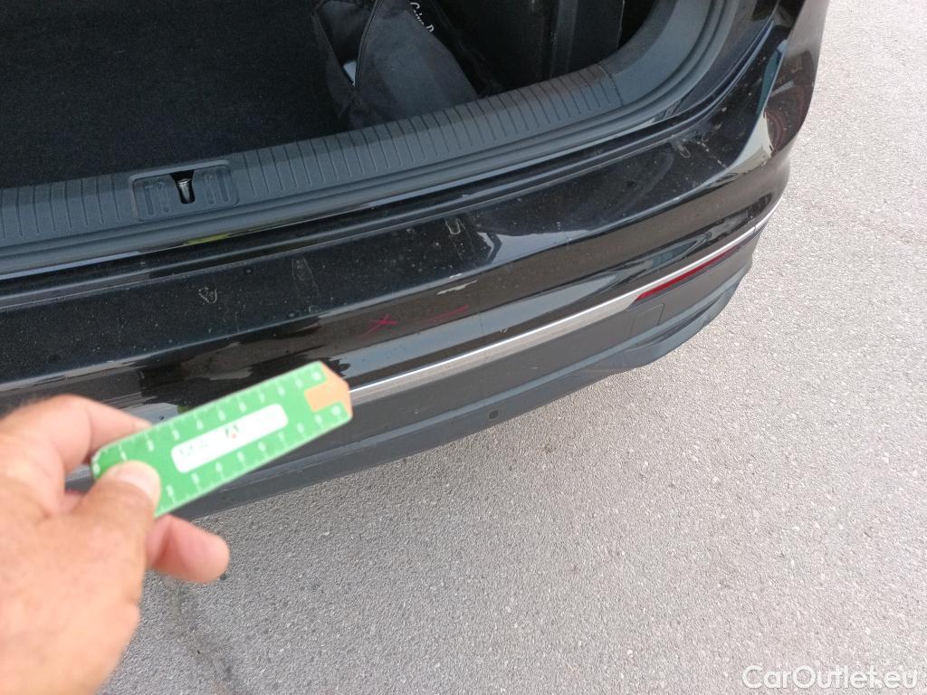  Volkswagen  Tiguan VOLKSWAGEN  / 2020 / 5P / todoterreno Life 2.0 TDI 110kW (150CV) DSG (AC2) #17