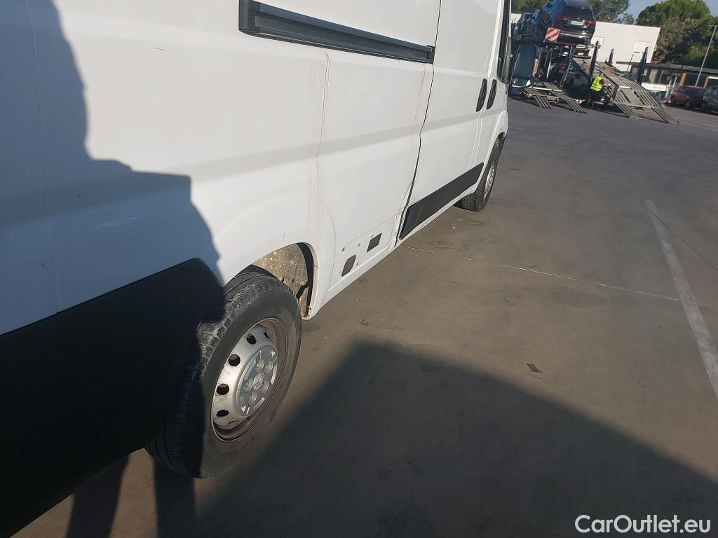  Citroen  Jumper CITROEN  / 2014 / 4P / furgón BlueHDi 103KW (140CV) Furgón 35L3H2 #36