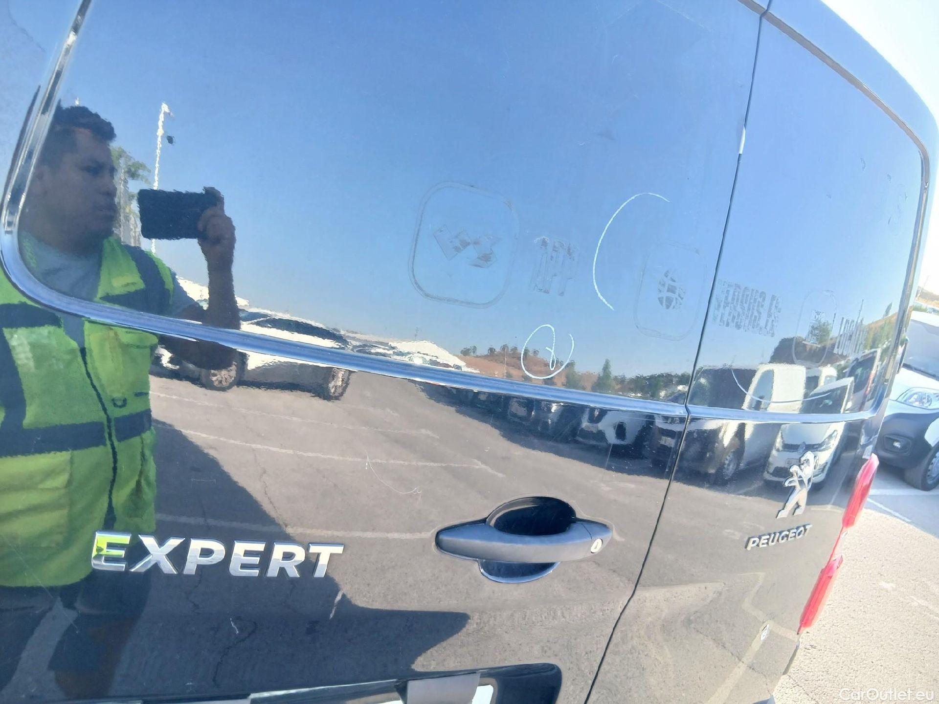  Peugeot  Expert PEUGEOT  / 2016 / 4P / furgón Furgón BlueHDi 120 S&S 6v Standard #29