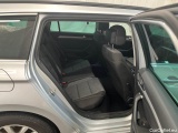  Volkswagen  Passat Variant 2.0 TDI SCR DSG Business Automatic Diesel  50 #9