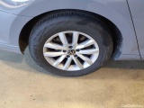  Volkswagen  Passat Variant 2.0 TDI SCR DSG Business Automatic Diesel  61 #40