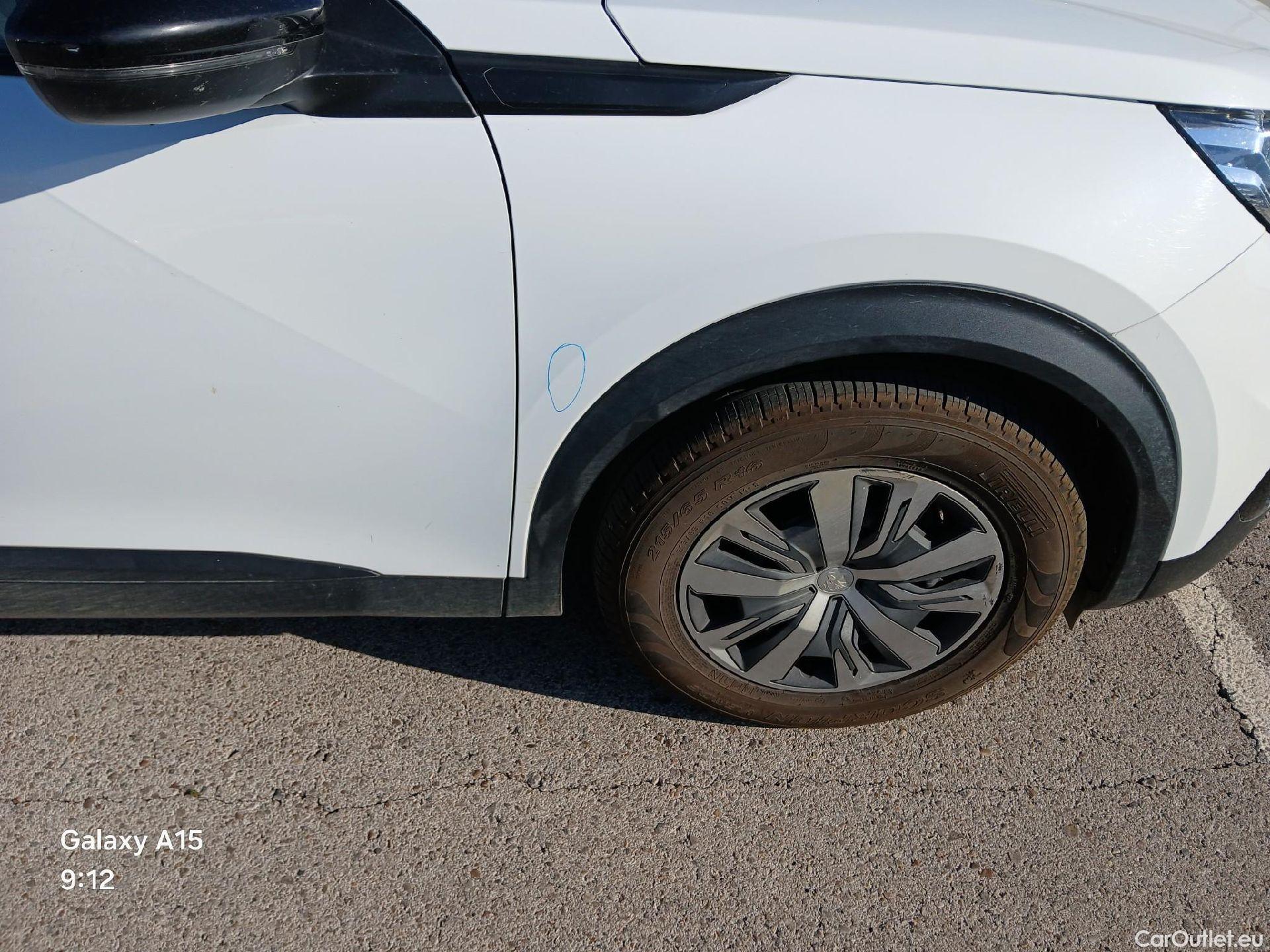  Peugeot  2008 PEUGEOT  / 2019 / 5P / todoterreno Active BlueHDI 81kW (110CV) #16