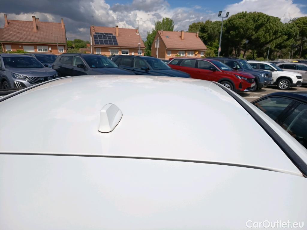  Nissan  Qashqai NISSAN  DIG-T 140 CV mHEV 4x2 Acenta #3