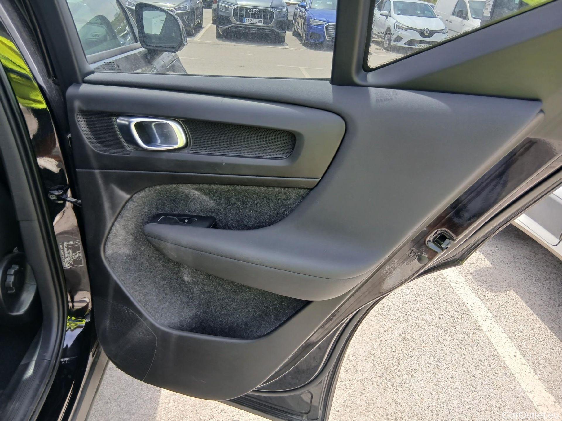  Volvo  XC 40 VOLVO XC40 / 2021 / 5P / todoterreno 1.5 T2 Essential Auto #31