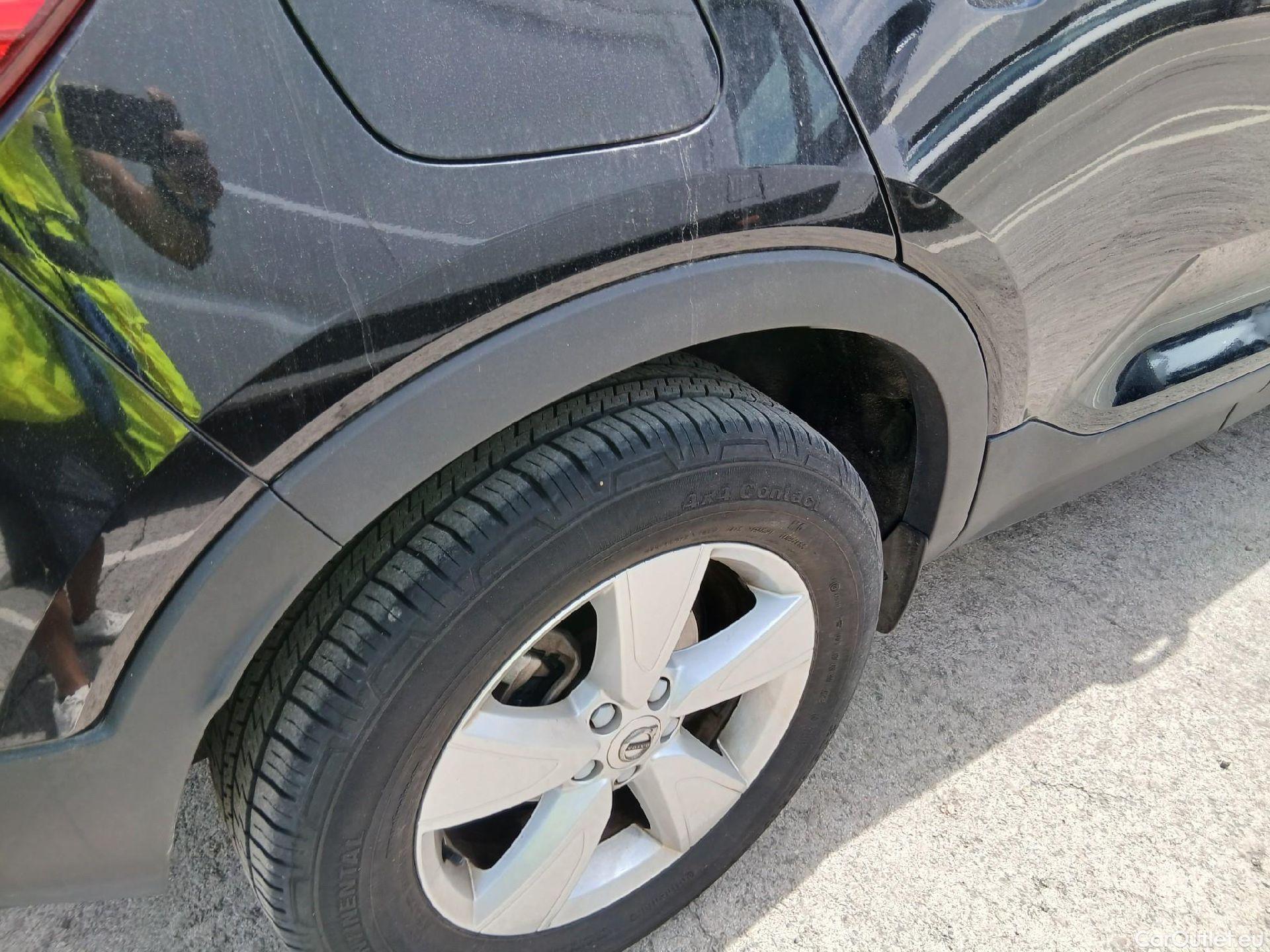  Volvo  XC 40 VOLVO XC40 / 2021 / 5P / todoterreno 1.5 T2 Essential Auto #26