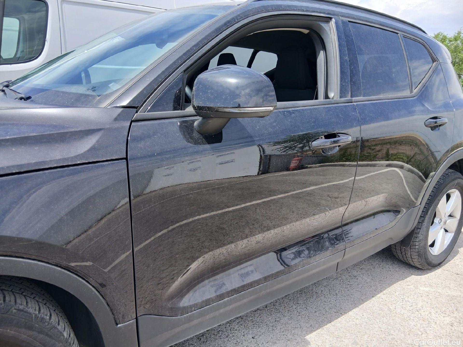  Volvo  XC 40 VOLVO XC40 / 2021 / 5P / todoterreno 1.5 T2 Essential Auto #9