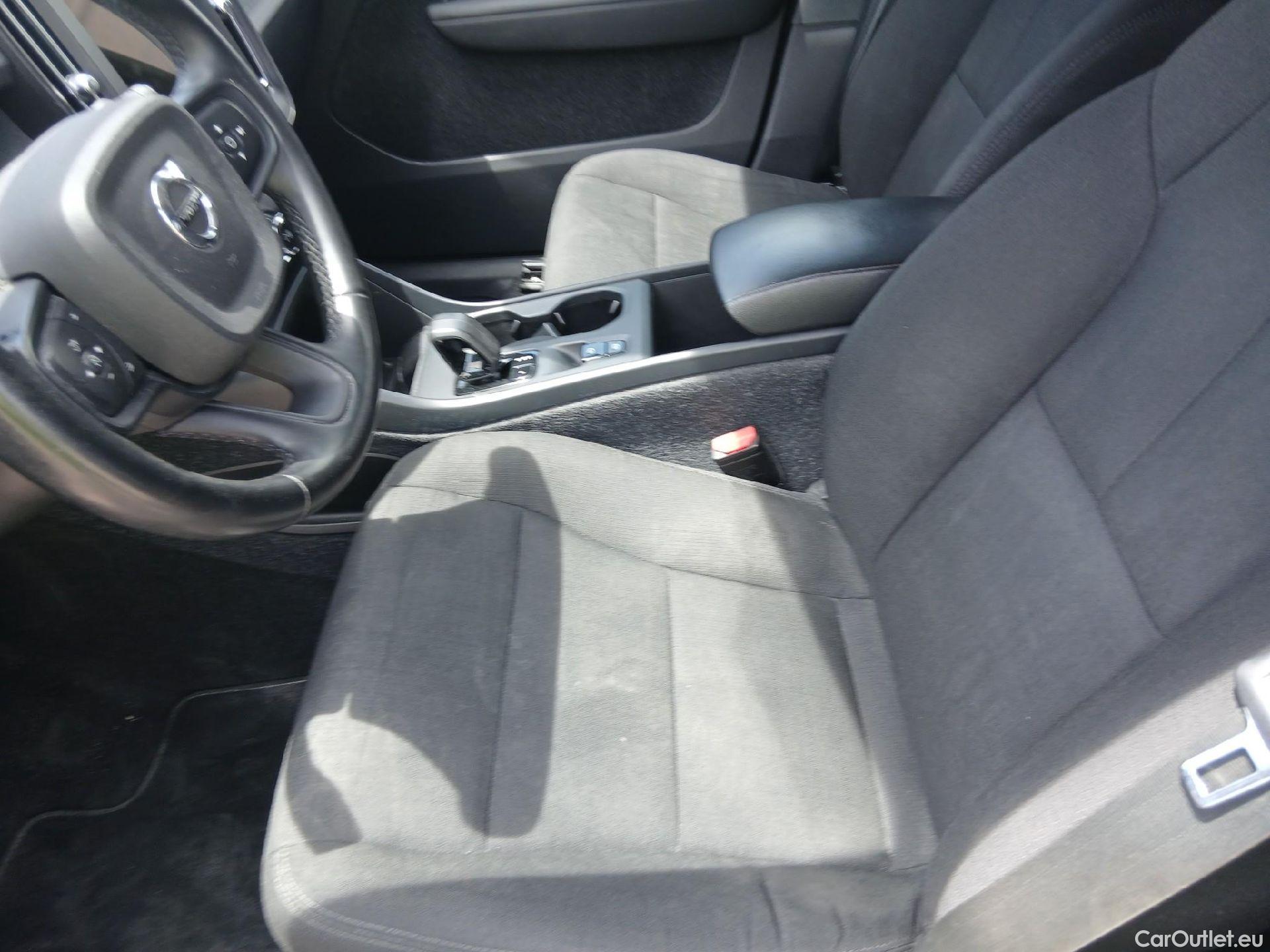  Volvo  XC 40 VOLVO XC40 / 2021 / 5P / todoterreno 1.5 T2 Essential Auto #11