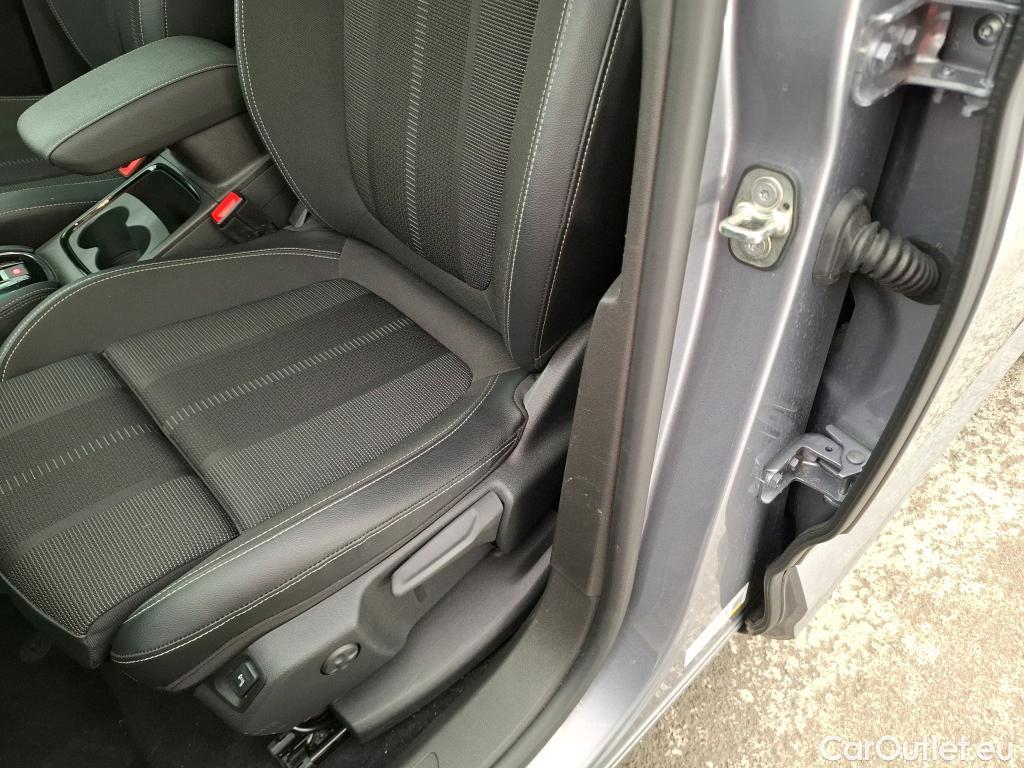  Opel   Grandland X Grandland X Business Elegance 1.2 Turbo 130CV BVA8 6E #1
