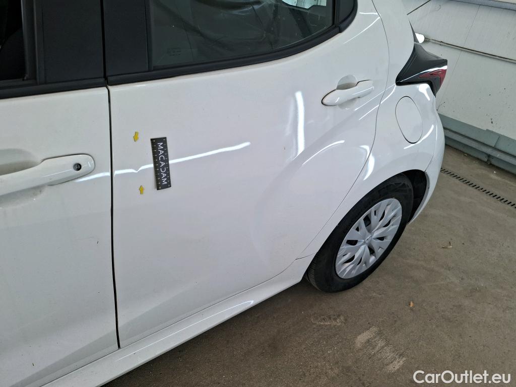  Toyota  Yaris  Hybride Affaires / 2019 / 5P / Berline / VU 1.5 Hybride 116h Dynamic Business #4