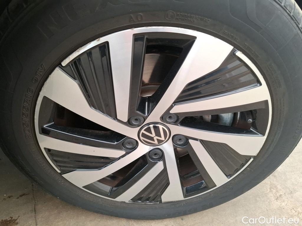  Volkswagen  Golf  VOLKSWAGEN / 2020 / 5P / Berline 1.4 eHybrid OPF 204 DSG6 Style #1
