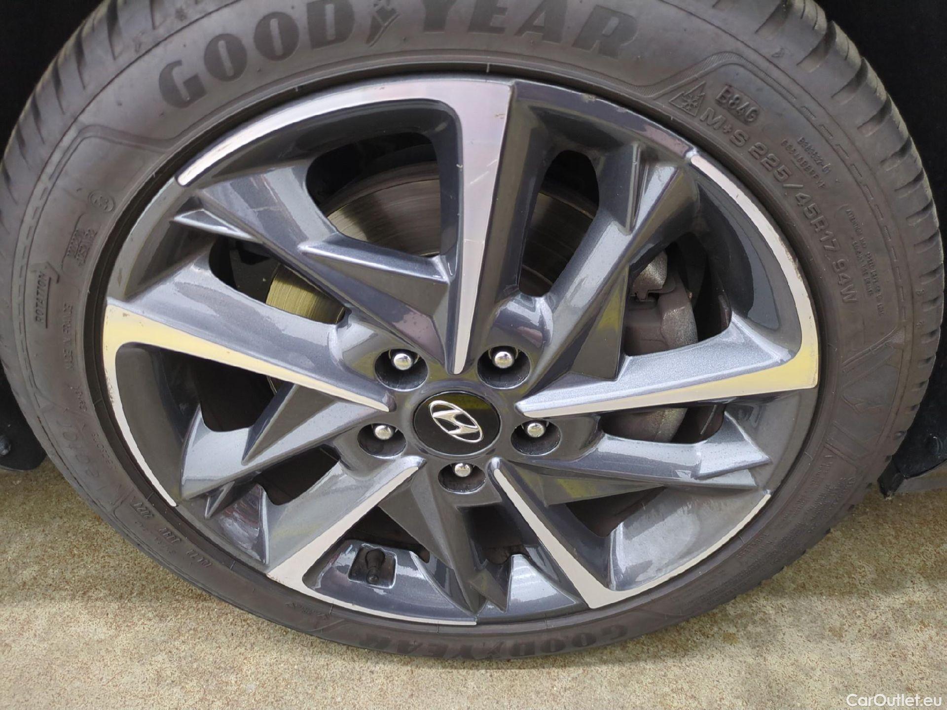  Hyundai  i30 HYUNDAI  Sport Wagon / 2020 / 5P / Break 1.0 T-GDI 120 DCT-7 MHEV CREATIVE SW #5