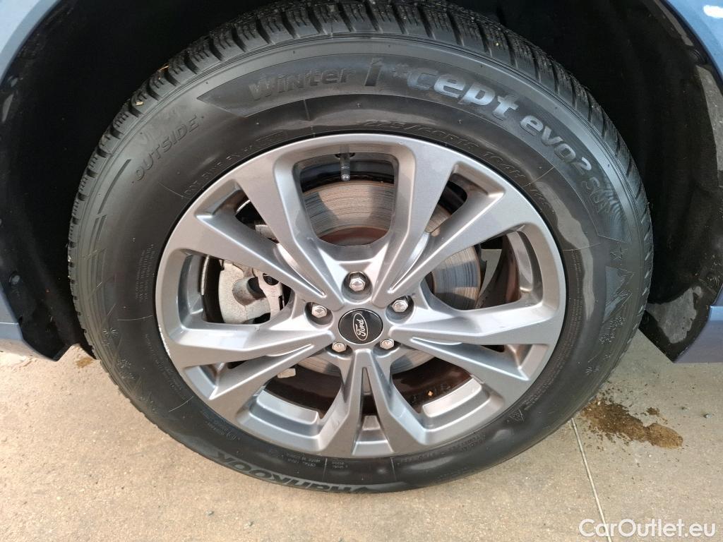  Ford  Kuga FORD  / 2019 / 5P / SUV 2.5 Duratec 225 ch PHEV eCVT St Line X #49