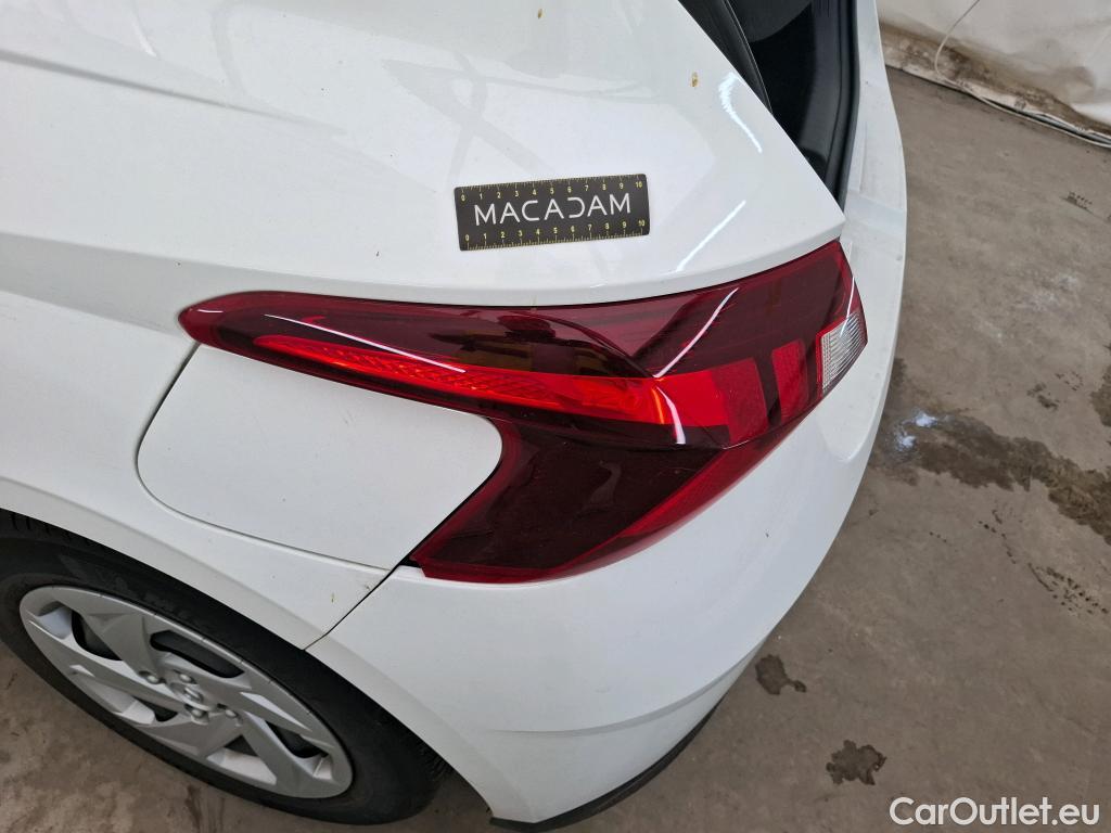  Hyundai  i20 HYUNDAI  / 2020 / 5P / Berline 1.0 T-GDI 100 HYBRID 48V Business DCT-7 #10