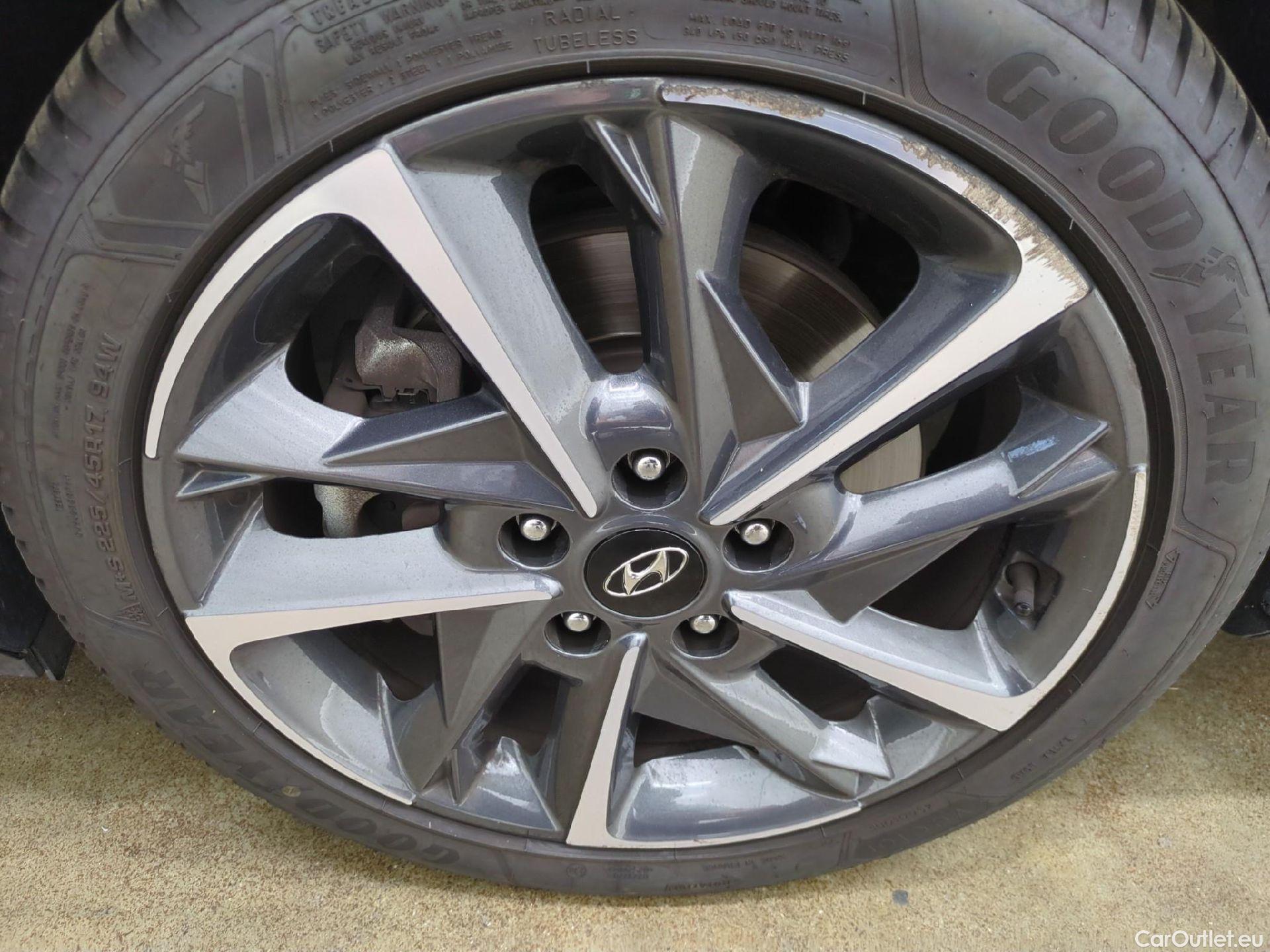  Hyundai  i30 HYUNDAI  Sport Wagon / 2020 / 5P / Break 1.0 T-GDI 120 DCT-7 MHEV CREATIVE SW #12