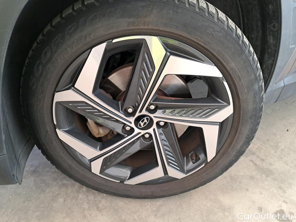  Hyundai  Tucson HYUNDAI  / 2020 / 5P / SUV 1.6 HYBRID 230 EXECUTIVE #49