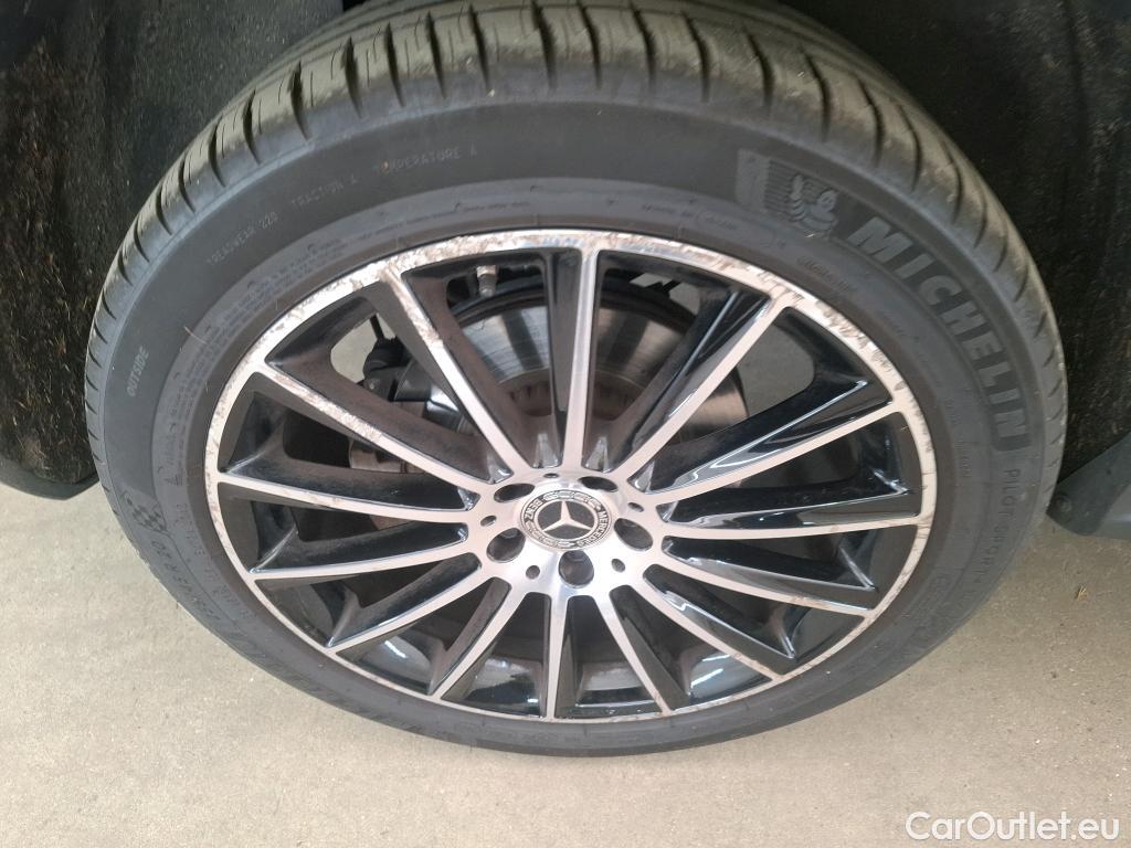  Mercedes  G-Klasee MERCEDES-BENZ GLC / 2019 / 5P / SUV 2.0 GLC 300 E AMG LINE 4MATIC #45