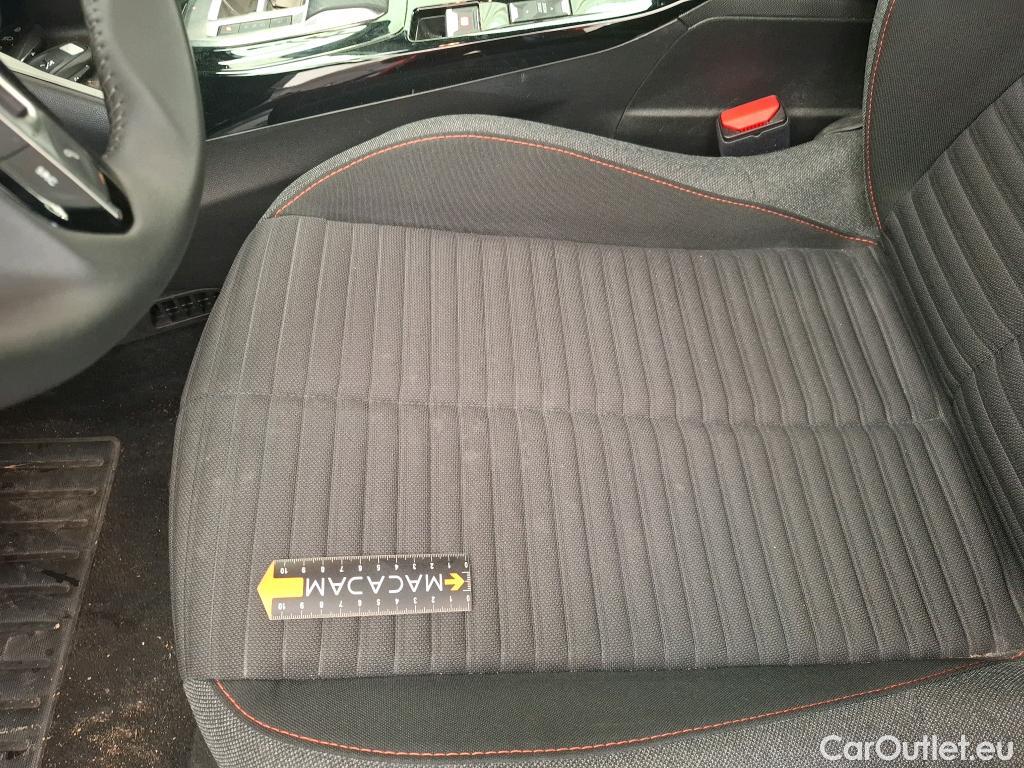  Peugeot  2008  (e-) Active Pack 50kWh BVA #37