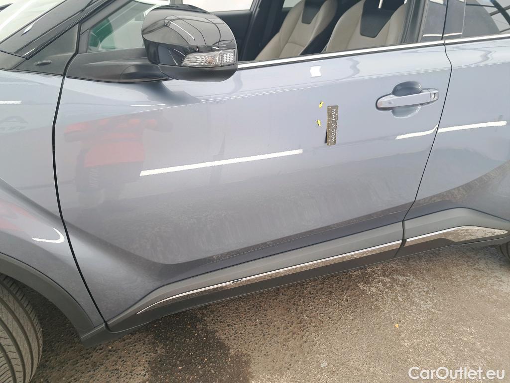  Toyota  C-HR TOYOTA  / 2016 / 5P / SUV 1.8 HYBRIDE 122 COLLECTION #29