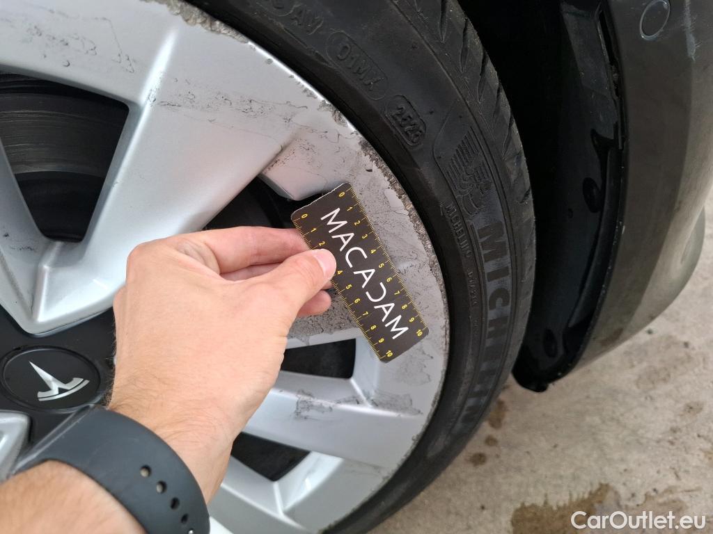  Tesla  Model 3 TESLA  / 2018 / 4P / Berline Grande Autonomie Dual Motor AWD #33