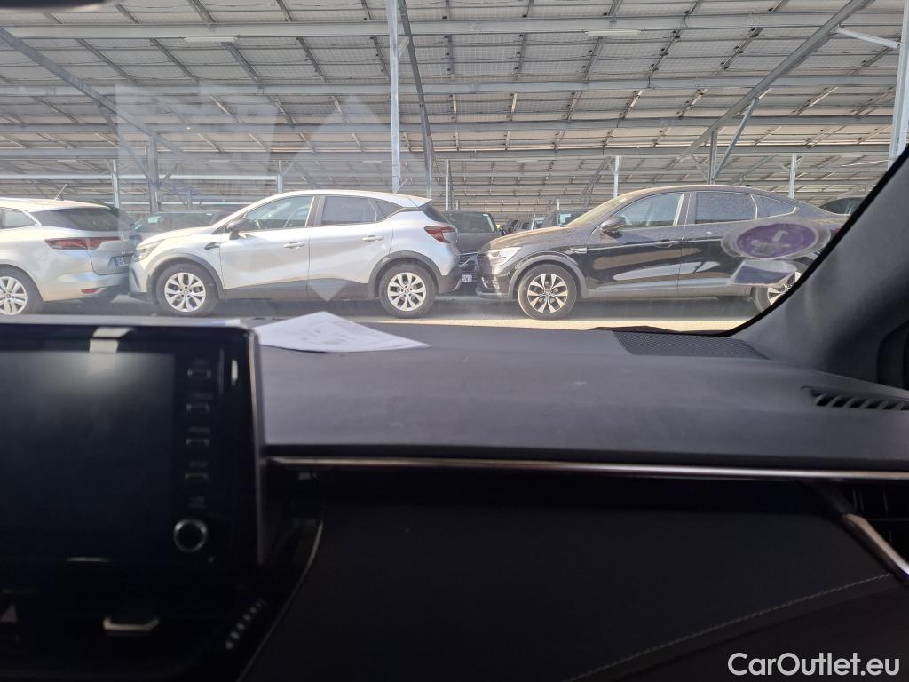  Toyota  Corolla TOYOTA  Touring Sports / 2018 / 5P / Break Hybride 184h Dynamic Business Stage Acad #60
