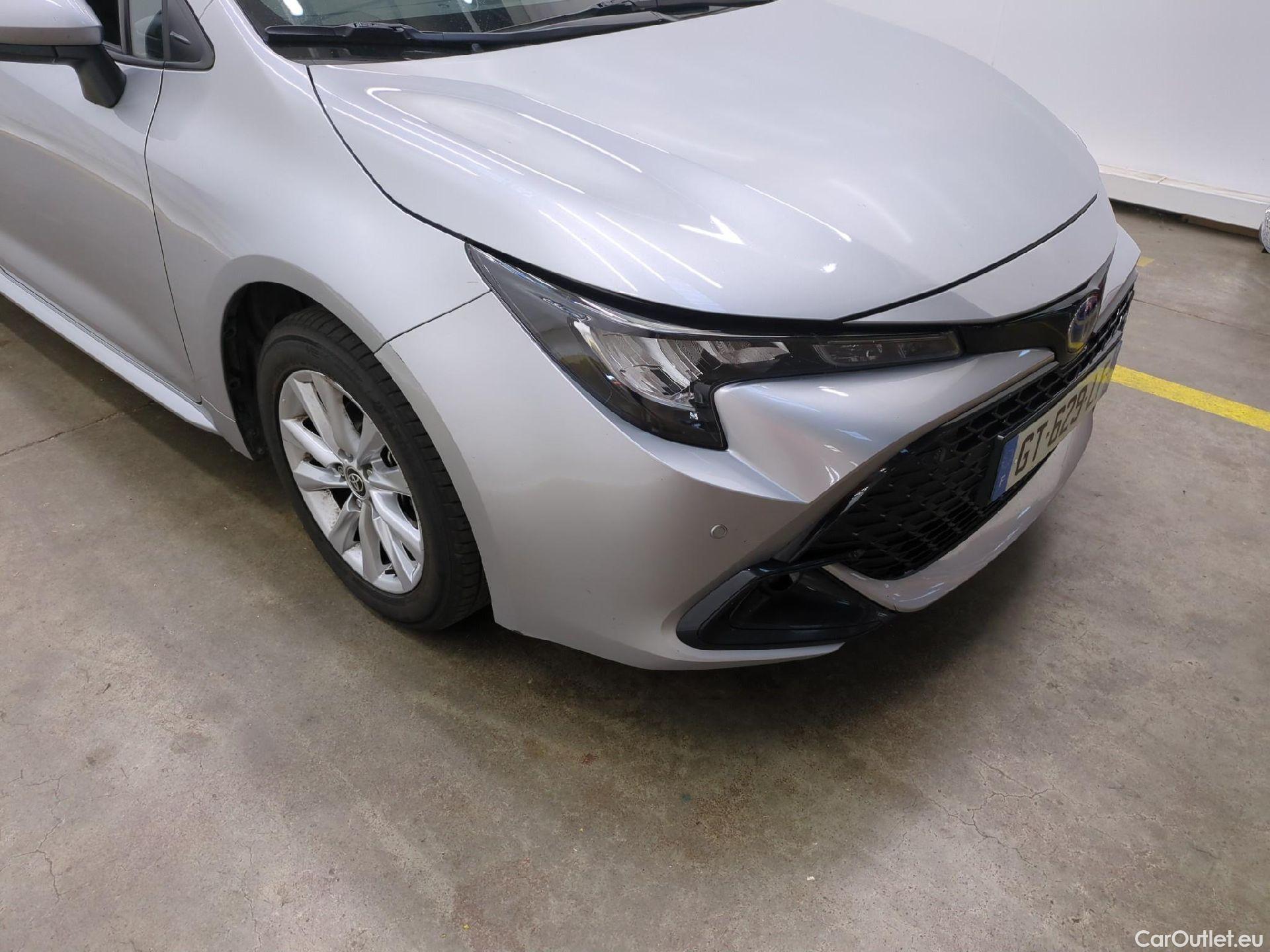  Toyota  Corolla TOYOTA  Touring Sports / 2022 / 5P / Break Hybride 140h Dynamic Business Beyond Zer #24