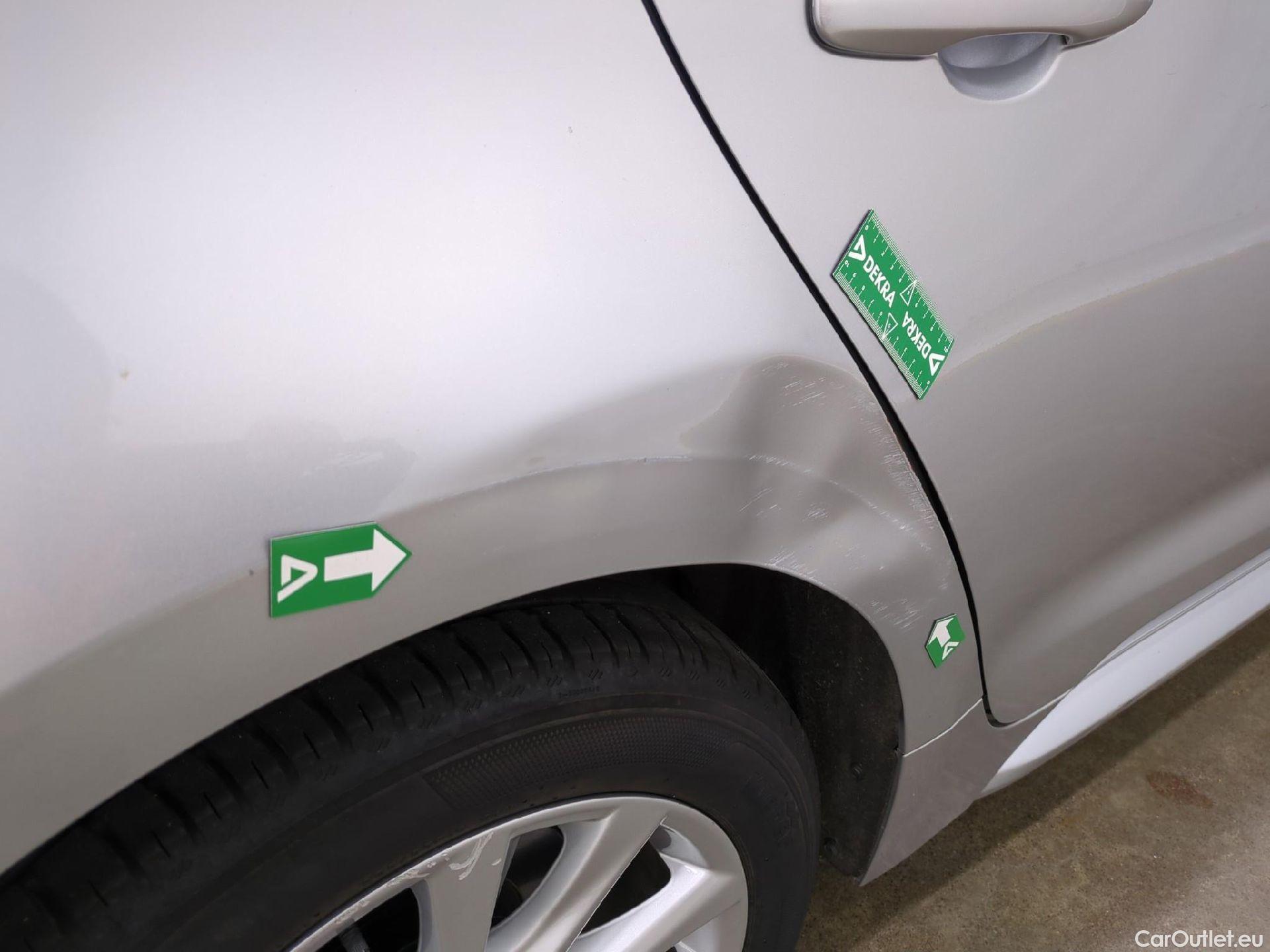  Toyota  Corolla TOYOTA  Touring Sports / 2022 / 5P / Break Hybride 140h Dynamic Business Beyond Zer #41