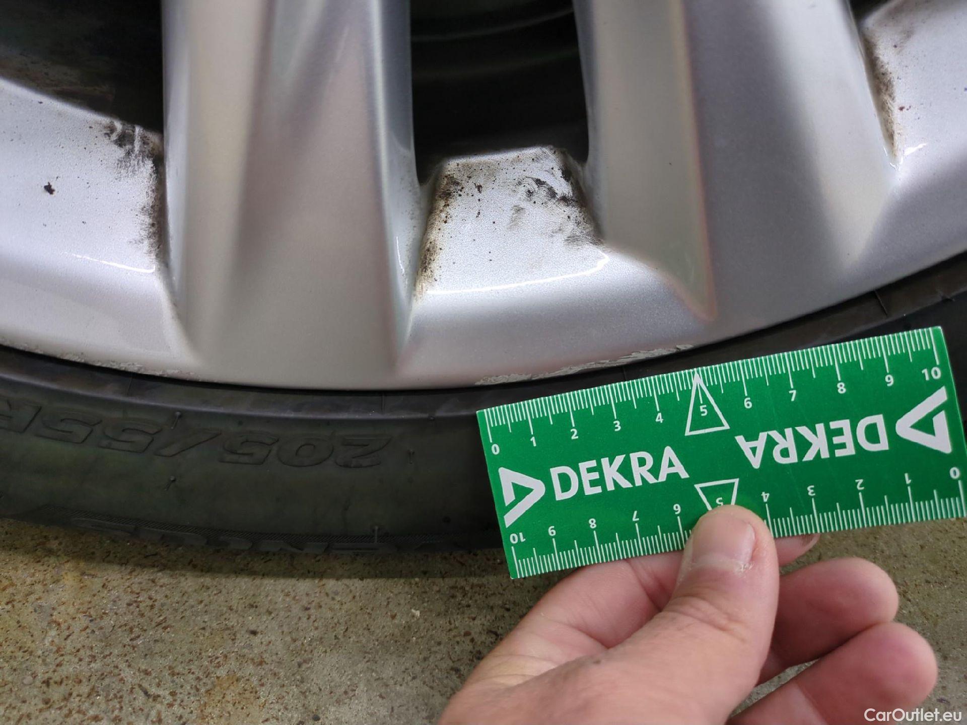  Toyota  Corolla TOYOTA  Touring Sports / 2022 / 5P / Break Hybride 140h Dynamic Business Beyond Zer #4
