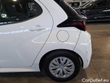  Toyota  Yaris TOYOTA  / 2020 / 5P / BERLINA HYBRID BUSINESS MY20 #81