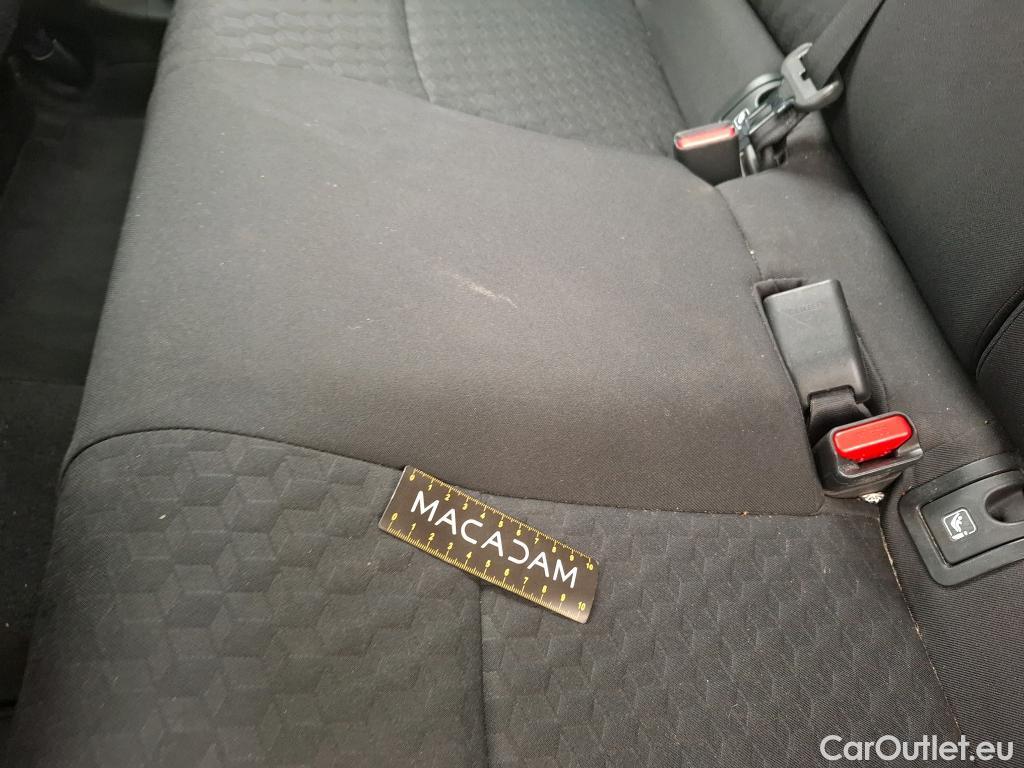  Toyota  Yaris TOYOTA  Hybride / 2019 / 5P / Berline Hybride 116h France Business Stage Acad #19
