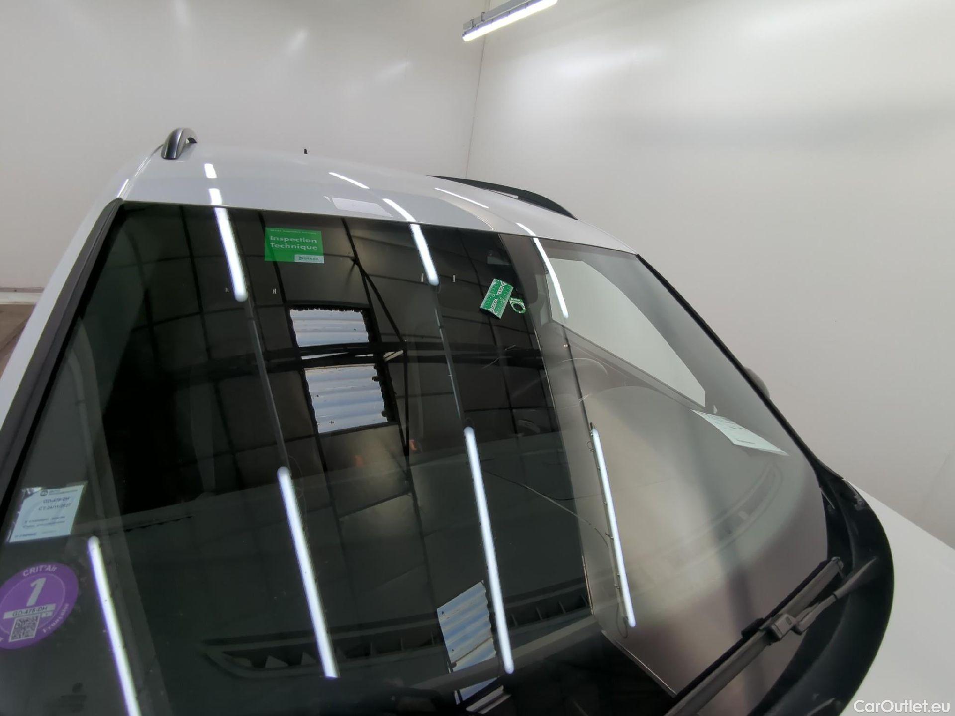  Volkswagen  Tiguan VOLKSWAGEN  / 2020 / 5P / SUV 1.4 eHybrid 245 DSG6 R-Line #3