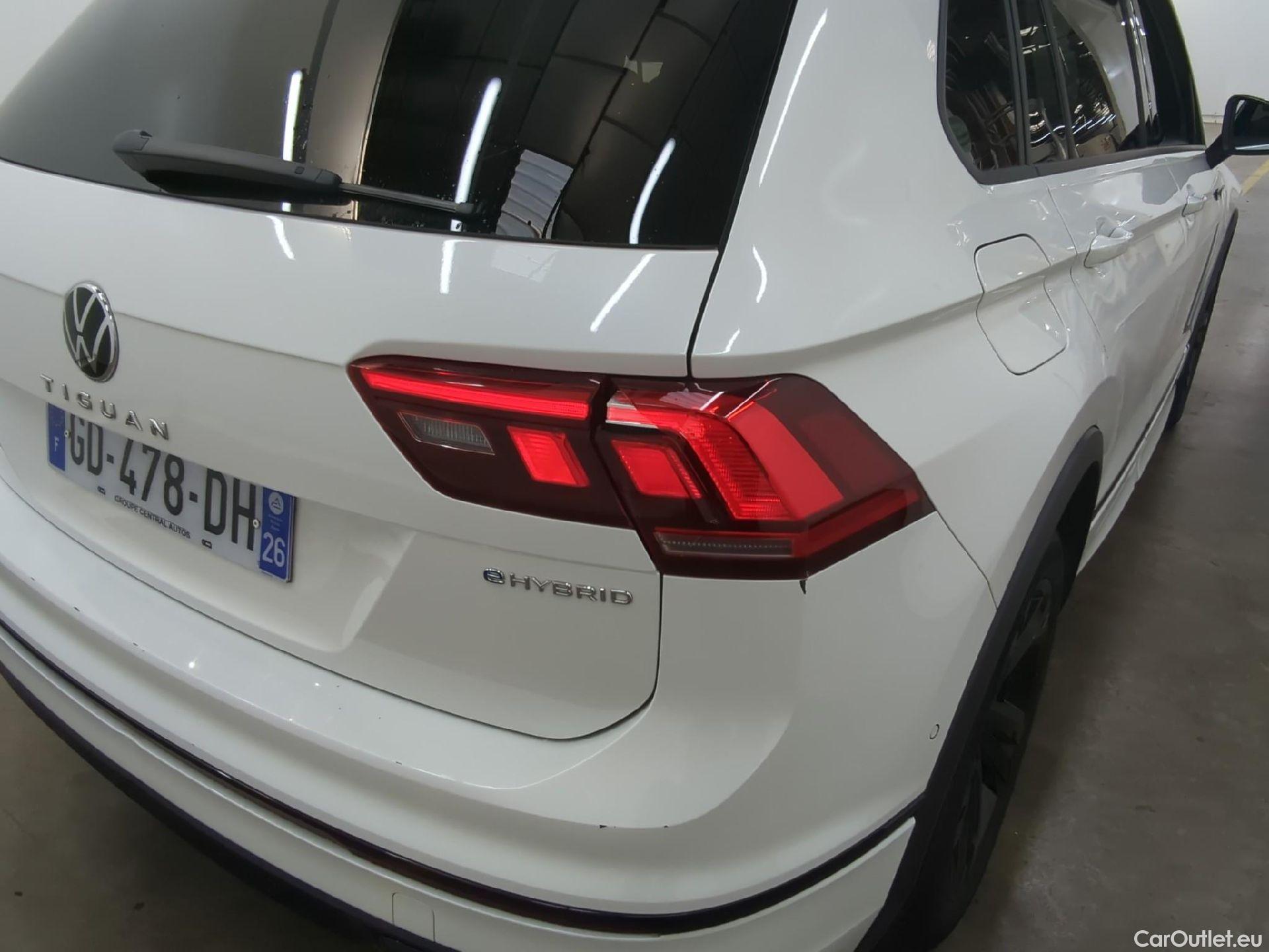  Volkswagen  Tiguan VOLKSWAGEN  / 2020 / 5P / SUV 1.4 eHybrid 245 DSG6 R-Line #13