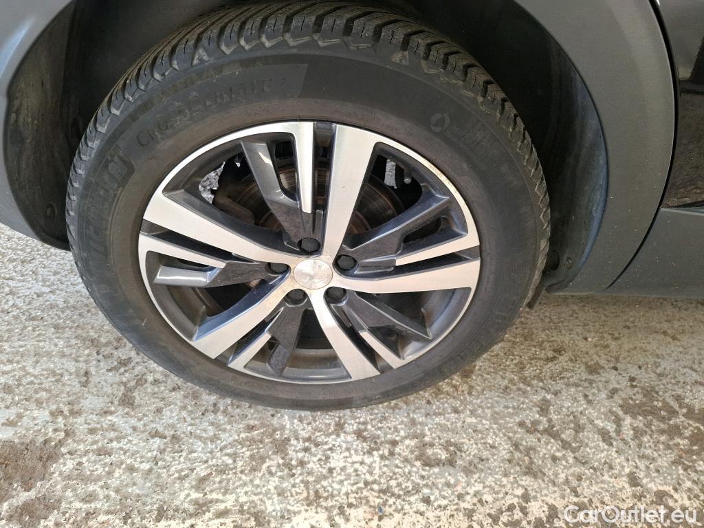  Peugeot  3008  Allure Business 1.5 HDi 130CV BVA8 E6d #17