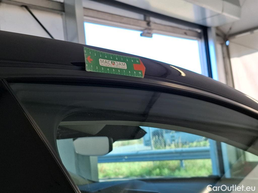  Renault  Captur RENAULT  / 2019 / 5P / SUV Initiale Paris TCe 160 EDC -21 #31