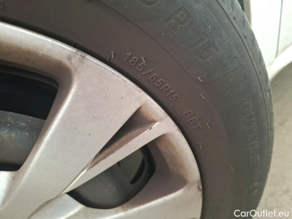  Peugeot  208  Affaire Premium Pack 1.6 HDi 75CV BVM5 E6 #31