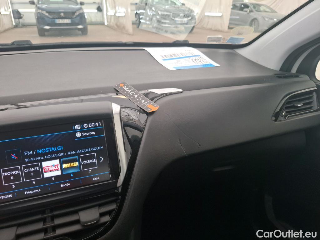  Peugeot  208  Affaire Premium Pack 1.6 HDi 75CV BVM5 E6 #1