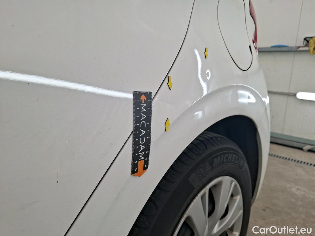  Peugeot  208  Affaire Premium Pack 1.6 HDi 75CV BVM5 E6 #46