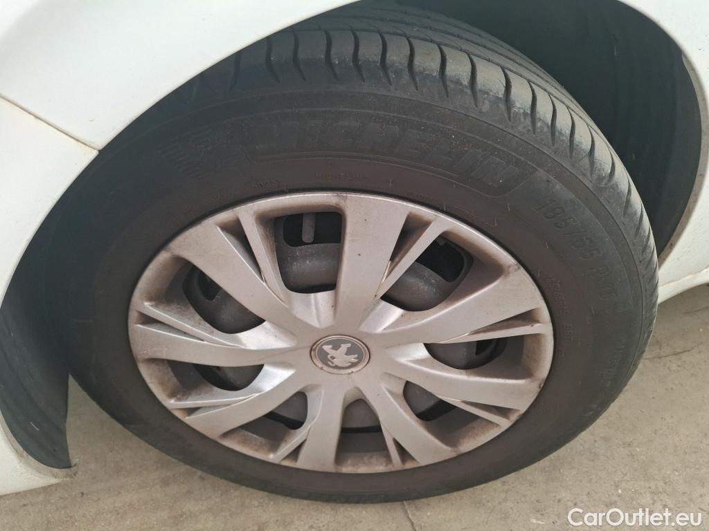  Peugeot  208  Affaire Premium Pack 1.6 HDi 75CV BVM5 E6 #29