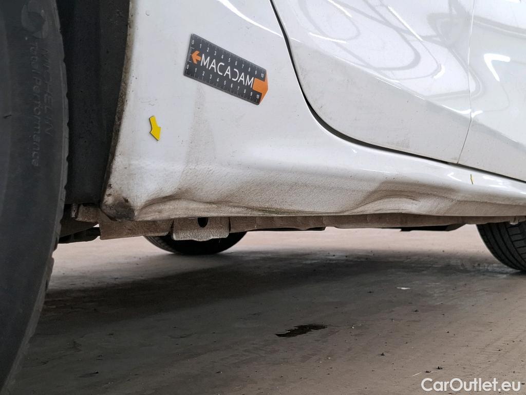  Peugeot  208  Affaire Premium Pack 1.6 HDi 75CV BVM5 E6 #6