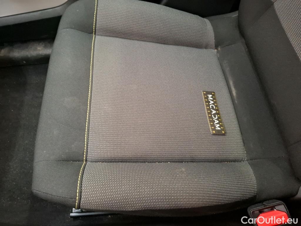 Citroen  C3 CITROEN  Société / 2016 / 5P / Berline PureTech 82 S&S BVM Feel #13