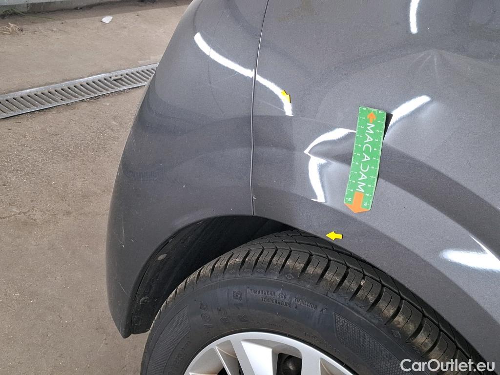  Peugeot  208  Premium 1.5 HDi 100CV BVM6 E6d #2