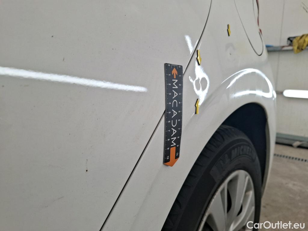  Peugeot  208  Affaire Premium Pack 1.6 HDi 75CV BVM5 E6 #45