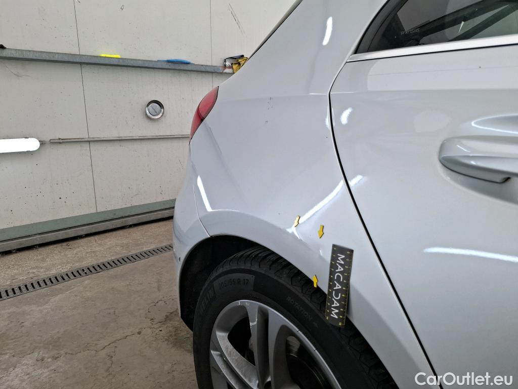  Mercedes  A-Klasse MERCEDES-BENZ Classe A Compact 5p Berline A 200 Business Line 7G-DCT #1