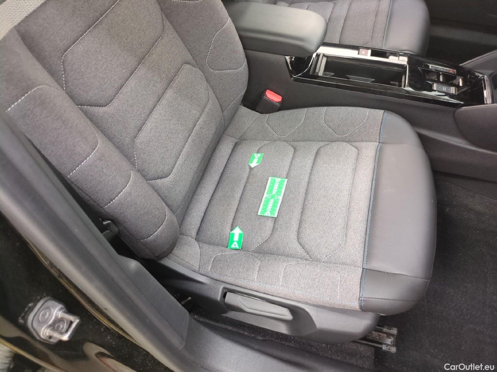  Citroen  C4  X Feel Pack 1.2 PureTech 130CV BVA8 6E #1